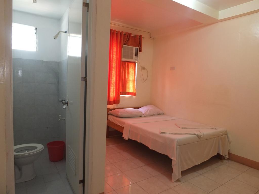 Constrell Pension House Tagbilaran Exterior foto